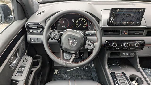 new 2025 Honda Pilot car, priced at $47,833