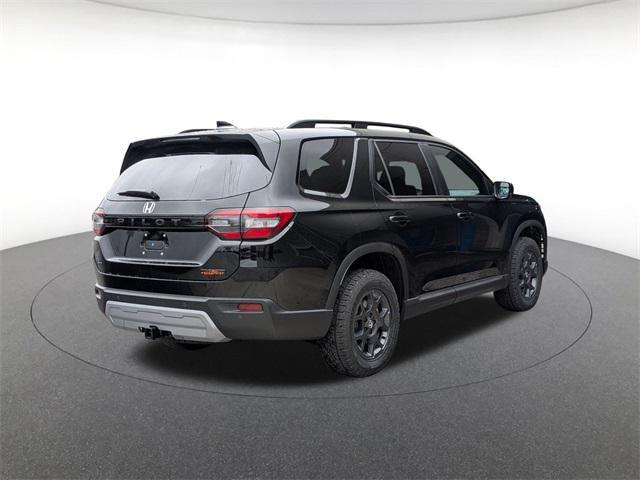 new 2025 Honda Pilot car, priced at $47,833