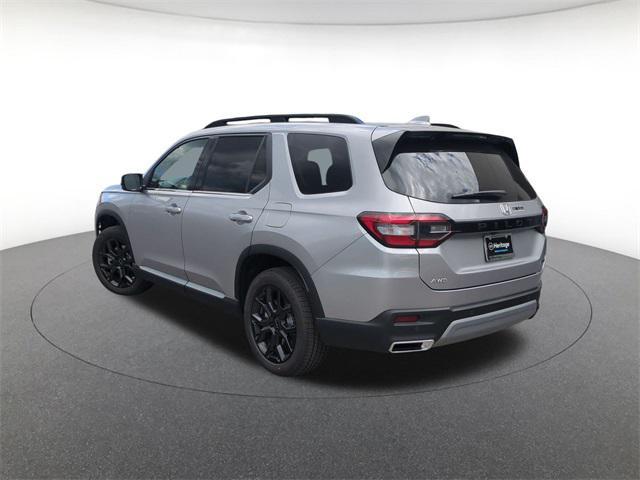 new 2025 Honda Pilot car, priced at $48,739
