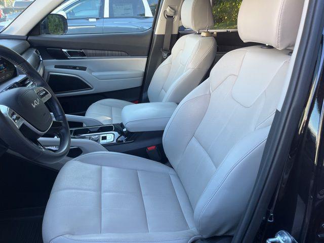 used 2023 Kia Telluride car, priced at $30,800