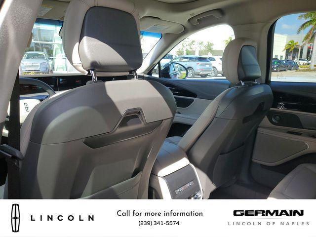 new 2024 Lincoln Nautilus car, priced at $59,535