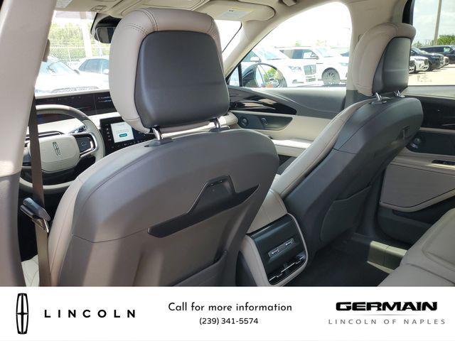 new 2025 Lincoln Nautilus car, priced at $61,665