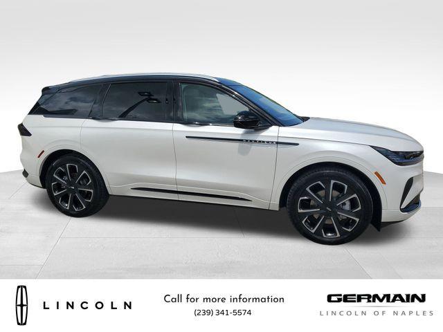 new 2025 Lincoln Nautilus car, priced at $67,660