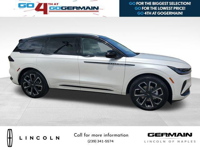 new 2025 Lincoln Nautilus car, priced at $67,660