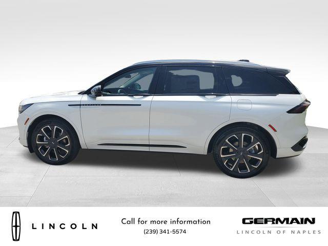 new 2025 Lincoln Nautilus car, priced at $67,660