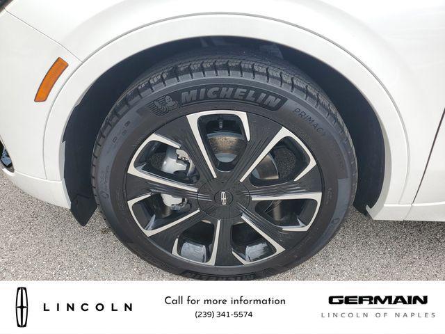 new 2025 Lincoln Nautilus car, priced at $67,660