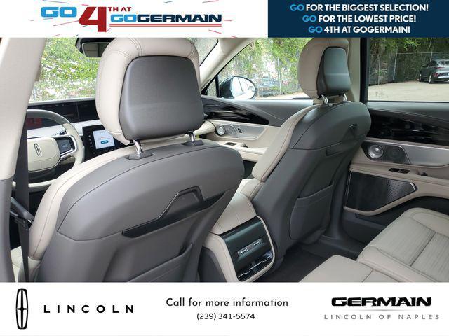 new 2025 Lincoln Nautilus car, priced at $67,660