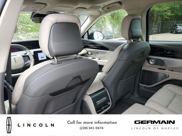 new 2025 Lincoln Nautilus car, priced at $67,660