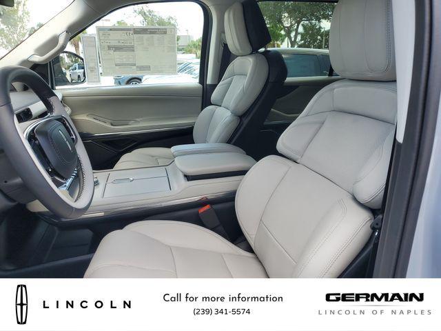new 2025 Lincoln Navigator car, priced at $109,430