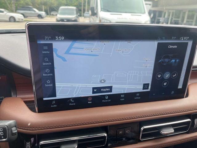 used 2022 Lincoln Nautilus car, priced at $35,986