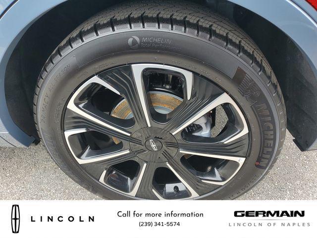 new 2025 Lincoln Nautilus car, priced at $69,660