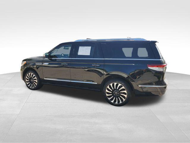 used 2022 Lincoln Navigator car, priced at $67,533