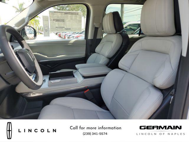 new 2025 Lincoln Navigator car, priced at $109,430