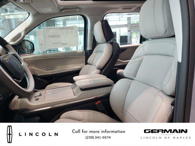new 2025 Lincoln Navigator car, priced at $103,690