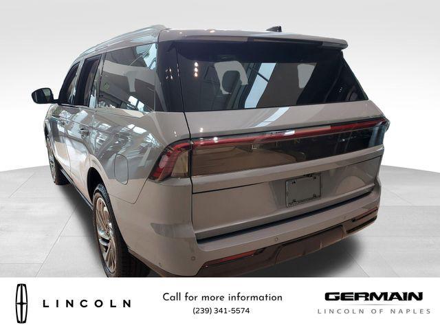 new 2025 Lincoln Navigator car, priced at $103,690