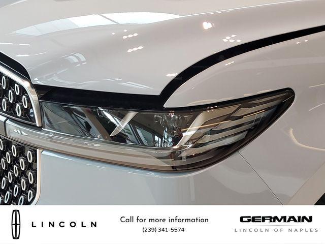 new 2025 Lincoln Navigator car, priced at $103,690