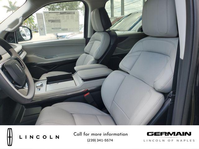 new 2025 Lincoln Navigator car, priced at $108,680