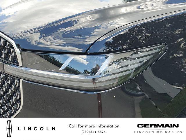 new 2025 Lincoln Navigator car, priced at $108,680