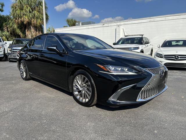 used 2019 Lexus ES 300h car, priced at $24,999