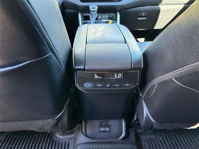 used 2022 Toyota Highlander car, priced at $37,995