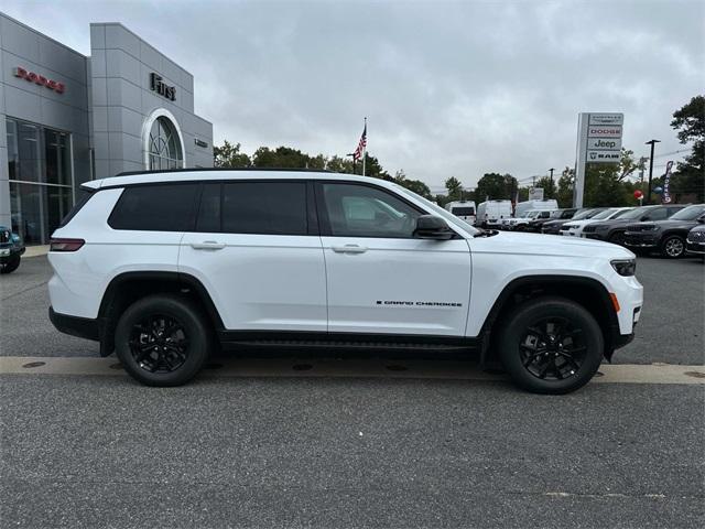 new 2024 Jeep Grand Cherokee L car, priced at $46,580