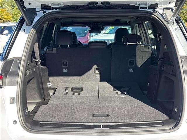 new 2025 Jeep Grand Cherokee L car, priced at $46,130