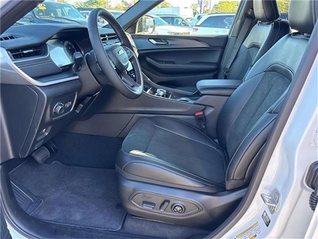 new 2025 Jeep Grand Cherokee L car, priced at $46,130