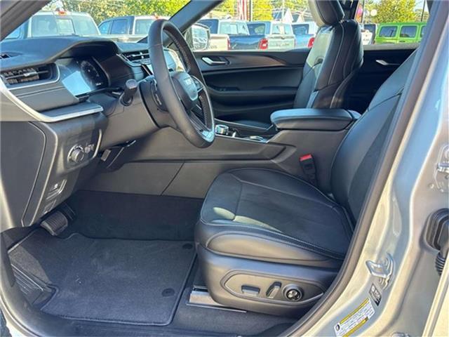 new 2025 Jeep Grand Cherokee L car, priced at $46,725