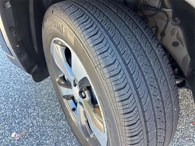 used 2019 Jeep Cherokee car, priced at $20,995
