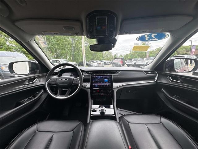 used 2023 Jeep Grand Cherokee car, priced at $36,995