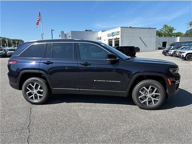 new 2024 Jeep Grand Cherokee car, priced at $49,295