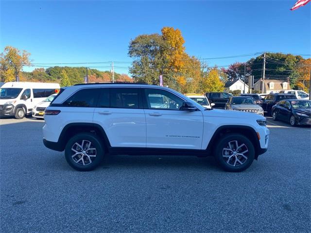 new 2025 Jeep Grand Cherokee car, priced at $43,100