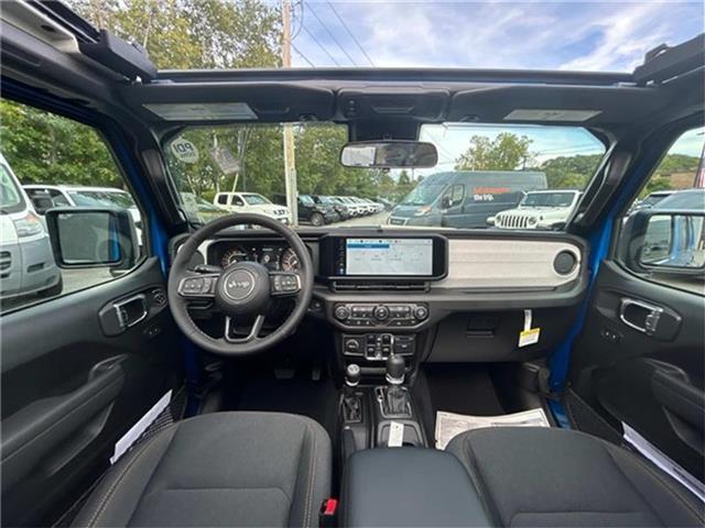 new 2025 Jeep Wrangler car, priced at $54,355