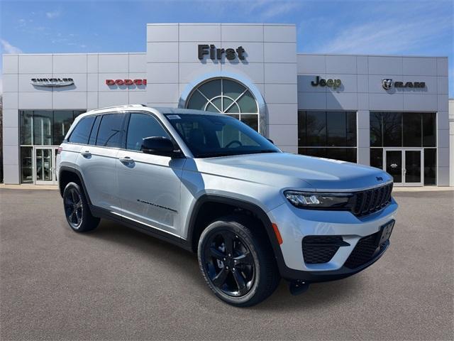 new 2025 Jeep Grand Cherokee car, priced at $44,625