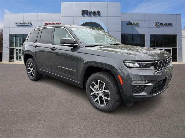 new 2024 Jeep Grand Cherokee car, priced at $43,195