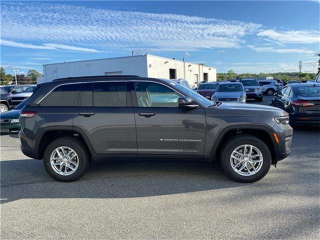 new 2024 Jeep Grand Cherokee car, priced at $38,675