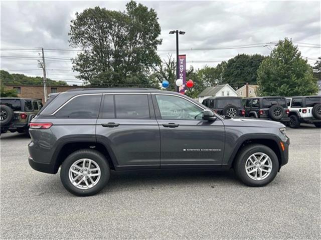 new 2025 Jeep Grand Cherokee car, priced at $38,920