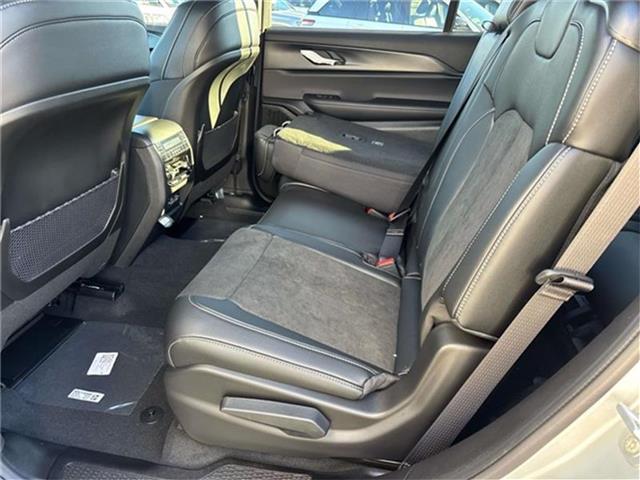 new 2025 Jeep Grand Cherokee L car, priced at $46,725