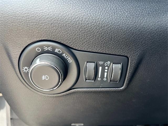 used 2022 Jeep Compass car, priced at $24,900