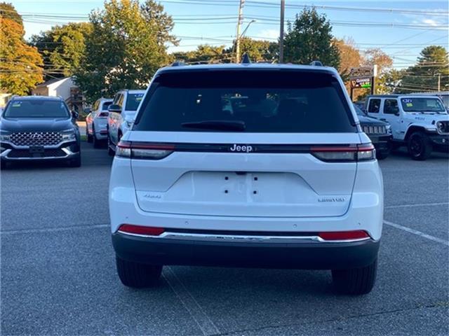 new 2025 Jeep Grand Cherokee car, priced at $43,100