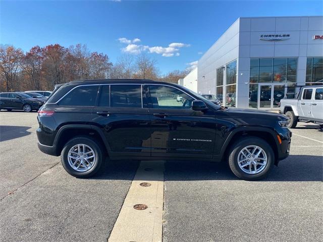 new 2025 Jeep Grand Cherokee car, priced at $39,175