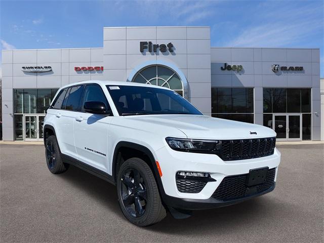 new 2025 Jeep Grand Cherokee car, priced at $45,825