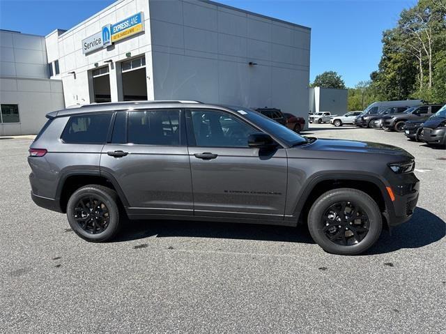 new 2024 Jeep Grand Cherokee L car, priced at $45,130