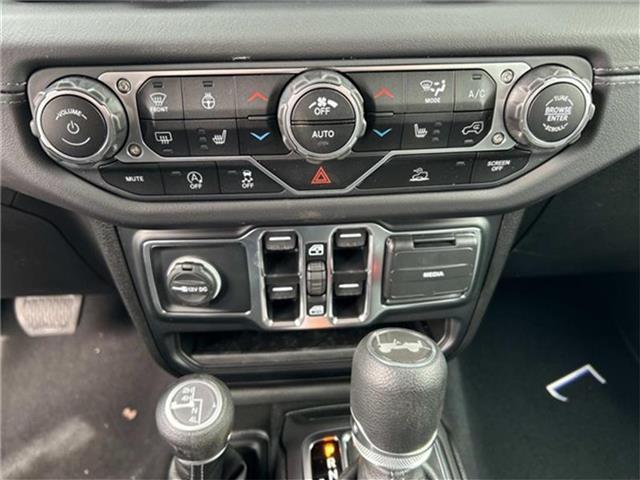 new 2025 Jeep Wrangler car, priced at $48,927