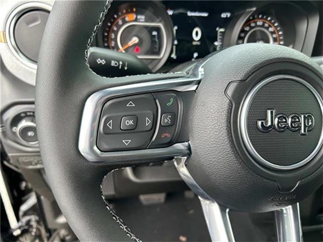 new 2025 Jeep Wrangler car, priced at $48,927
