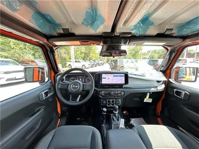 new 2025 Jeep Wrangler car, priced at $48,065