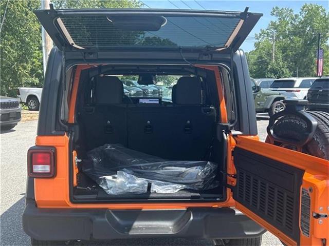 new 2025 Jeep Wrangler car, priced at $48,065