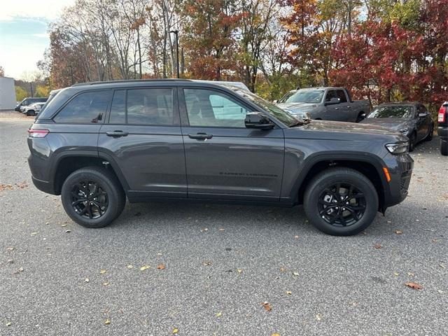 new 2024 Jeep Grand Cherokee car, priced at $42,630