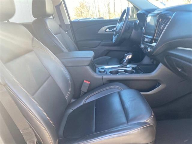 used 2021 Chevrolet Traverse car, priced at $31,495