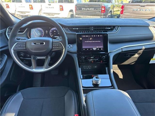 new 2025 Jeep Grand Cherokee L car, priced at $46,725